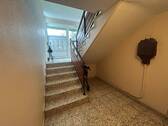 2_Hauseingang.jpeg - 3 Zimmer Etagenwohnung zum Kaufen in Dortmund