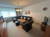 4_Wohnzimmer.jpeg - Etagenwohnung mit 74,00 m&sup2; in Dortmund zum Kaufen