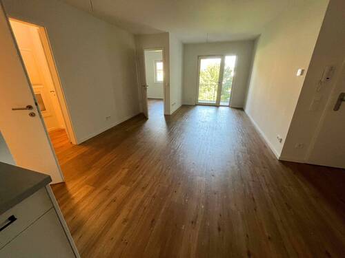 Ansicht II: Wohn- und Esszimmer mit offenem Küchenbereich - 2 Zimmer Etagenwohnung zur Miete in Hamburg