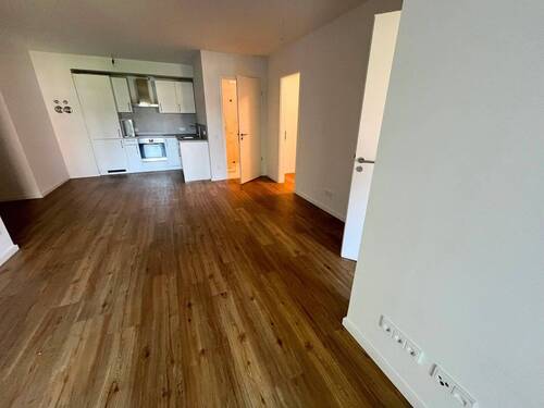 Ansicht III: Wohn- und Esszimmer mit offenem Küchenbereich - Etagenwohnung mit 52,60 m&sup2; in Hamburg zur Miete