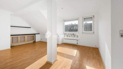 Wohnzimmer 1 - 3 Zimmer Etagenwohnung zum Kaufen in Bochum