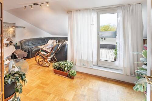 Wohnbereich - 2 Zimmer Etagenwohnung zum Kaufen in Ismaning