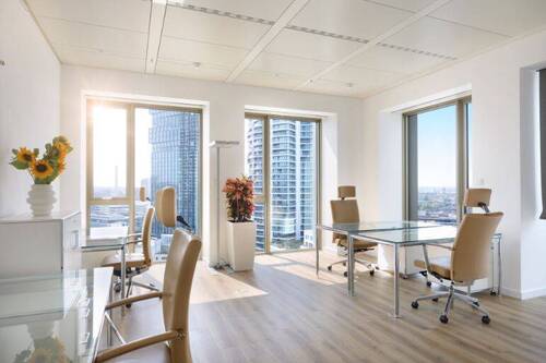 Büro mit bis zu 1–6 Arbeitsplätzen - Büro zur Miete in Frankfurt am Main