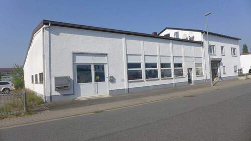 10. Vorderansicht - Beheizbare Lagerhalle mit Büro, Ausstellungs- und Verkaufsfläche in Groß-Gerau