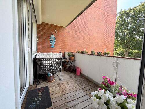 gemütliche Loggia - 3 Zimmer Etagenwohnung in Norderstedt