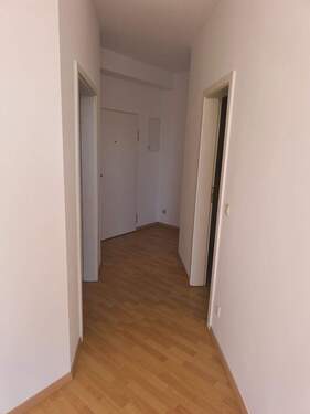 Blick in den Eingangsbereich - 