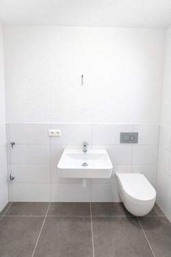 Bild 2 - 3 Zimmer Etagenwohnung zum Kaufen in Untersteinbach