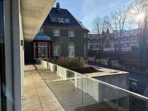 Balkon - Einfamilienhaus mit 107,50 m&sup2; in Dresden zur Miete