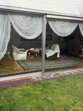 10 Gartenzugang Terrasse Wohnzimmer - eingelassene Heizung - 7 Zimmer Einfamilienhaus in Zweibrücken