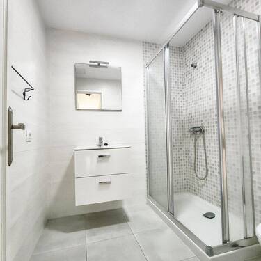 Zweites Duschbad - 
