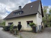 Strassenansicht - 8 Zimmer Einfamilienhaus zum Kaufen in Witten