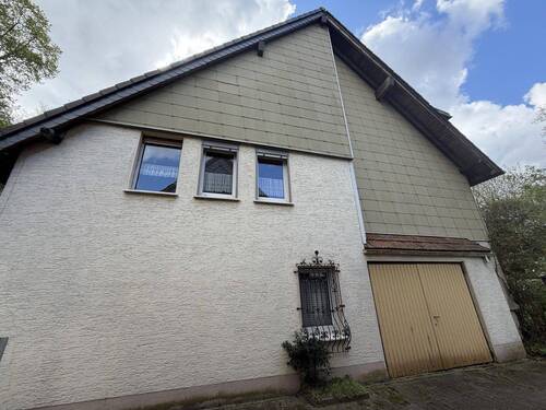 Hofansicht - 8 Zimmer Einfamilienhaus in Witten