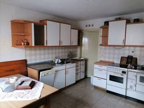 EG: Küche mit Essbereich - 