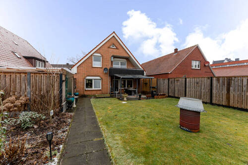 Bild 1 - Gepflegtes Zweifamilienhaus in zentraler Lage von Veldhausen