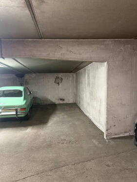 Bild 1 - Tiefgaragenstellplatz nahe Fabrik
