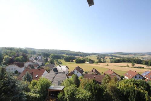 Fernblick - 3 Zimmer Etagenwohnung zur Miete in Deutschland-Bad Soden-Salmünster