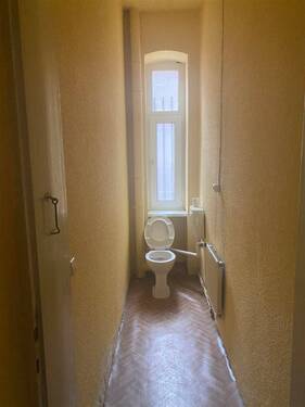WC - 