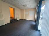 Zimmer mit Schaufenstern - 