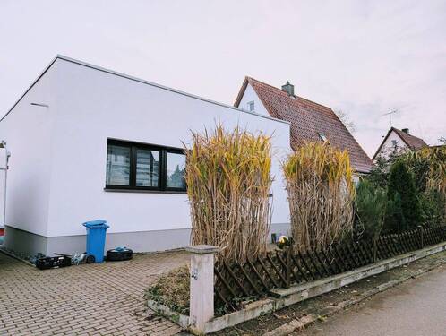 Hausansicht Anbau - Wohnen & Arbeiten unter einem Dach I Top - Lage I sofort verfügbar I Ein- bzw. Zweifamilienhaus