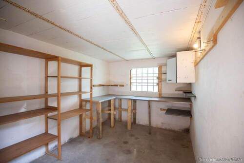 Schuppen auf dem Hof - 