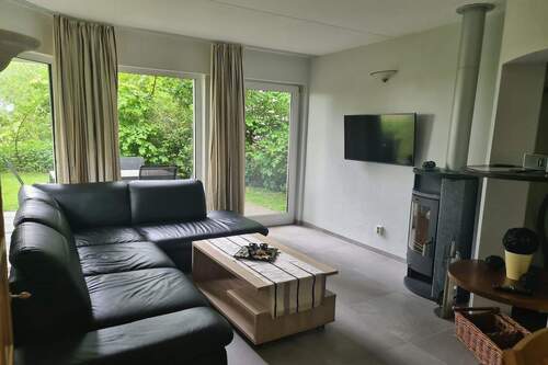 Wohnzimmer - Einfamilienhaus in Butjadingen zum Kaufen