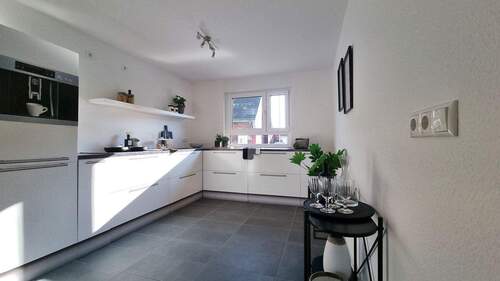 Küche.jpg - Doppelhaushälfte mit 131,00 m&sup2; in Bedburg zum Kaufen