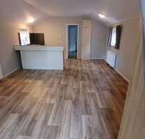 Mobilheim mit überdachter Terrasse, Gartenhaus und Stellplatz - Rodenbach Niederrodenbach