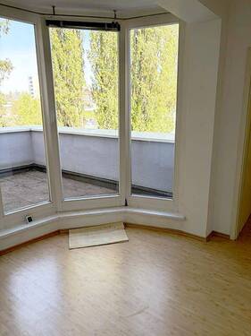 5 Diele kleiner Balkon.JPG - 