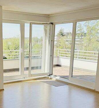 7 Eckbalkon.JPG - Terrassenwohnung mit 85,00 m&sup2; in Lauf zum Kaufen