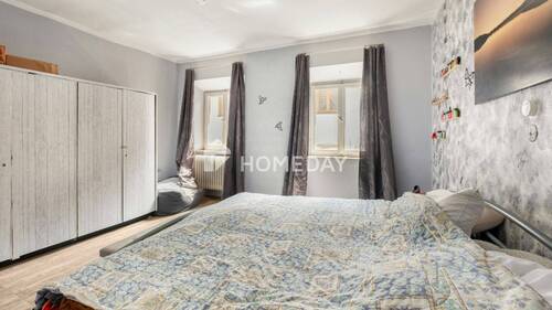 1. OG Schlafzimmer 2 - 