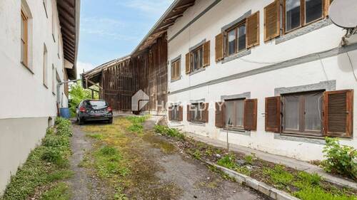 Garage - 