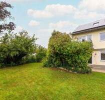 *Schöne Doppelhaushälfte samt Garage im Straubinger Süd-Westen*