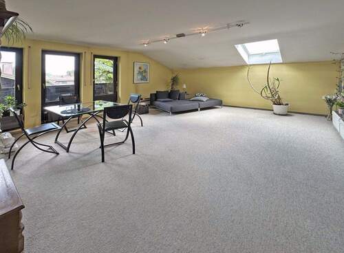 Wohnzimmer - 2 Zimmer Etagenwohnung zum Kaufen in Oberaudorf