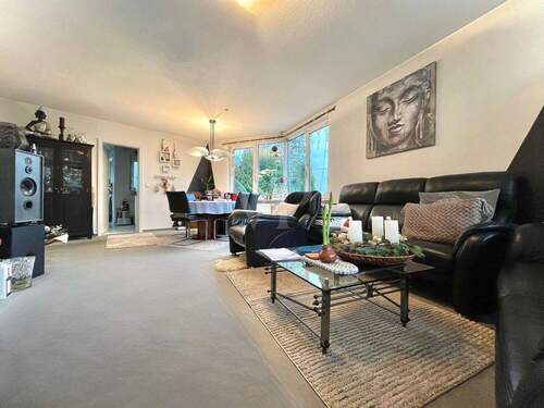 Offener Wohn- und Essbereich - 3 Zimmer Etagenwohnung in Kriftel