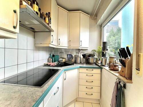 Lichtdurchflutete Küche - Etagenwohnung mit 80,70 m&sup2; in Kriftel zum Kaufen