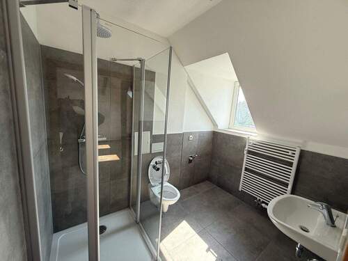 Bad am Schlafzimmer - 