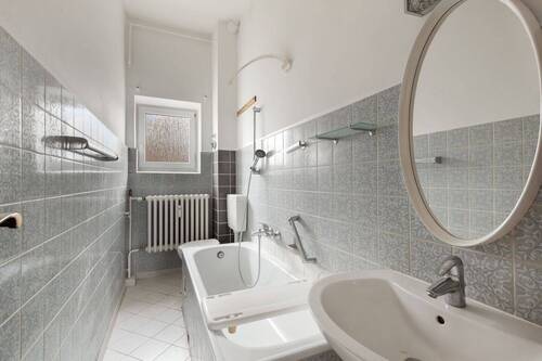 Bad - Etagenwohnung mit 58,00 m&sup2; in Berlin zum Kaufen