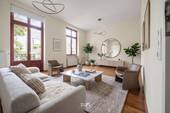 WOHNZIMMER (Beispieleinrichtung) - A++ LAGE, ALTBAU-CHARME - Wohnen in Frankfurts Bestlage!