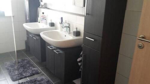2 Waschbecken mit Badmöbel - 