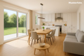Wohn-Essbereich - 6 Zimmer Mehrfamilienhaus, Wohnhaus zum Kaufen in Filderstadt
