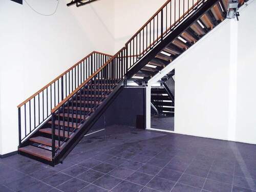 Treppe Richtung 1.OG - 