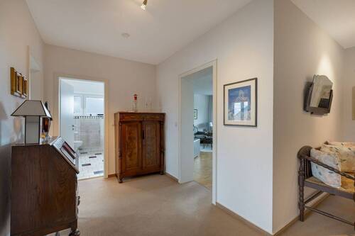 Flur - 3 Zimmer Etagenwohnung zum Kaufen in Velbert