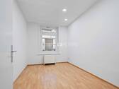 Zimmer 2 - 