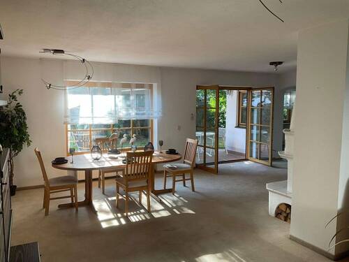 Wohnbereich - Attraktive, helle Doppelhaushälfte in Toplage von RiemerlingHohenbrunnMünchen - PROVISIONSFREI