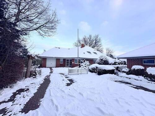 Ansicht Einfahrt - 6 Zimmer Einfamilienhaus in Moorrege