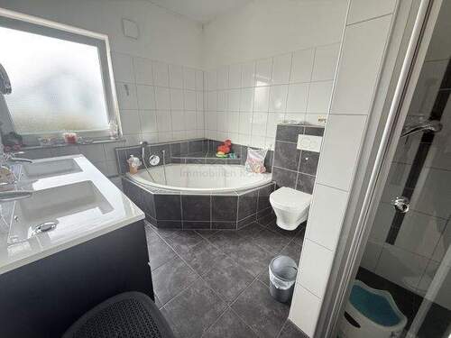 Bad - 4 Zimmer Einfamilienhaus in Herdwangen-Schönach