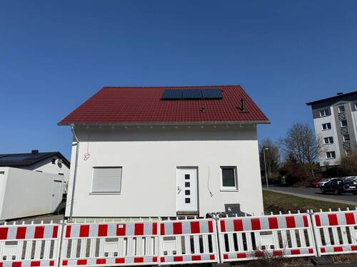 Außenansicht - 4 Zimmer Einfamilienhaus zum Kaufen in Schleusingen