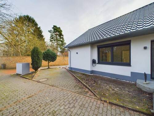 Ansicht Auffahrt - 