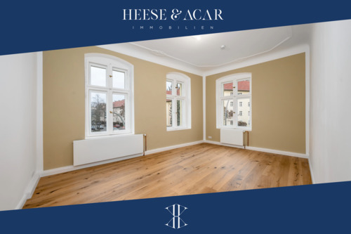 1 - Erstbezug: Traumhaft saniertes Altbau-Juwel im Tempelhofer Kiez mit Balkon