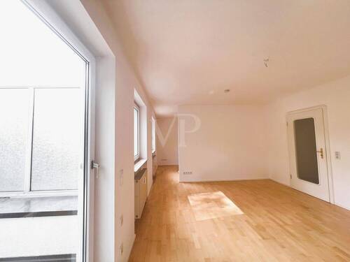 Schlafzimmer mit Ankleide - 